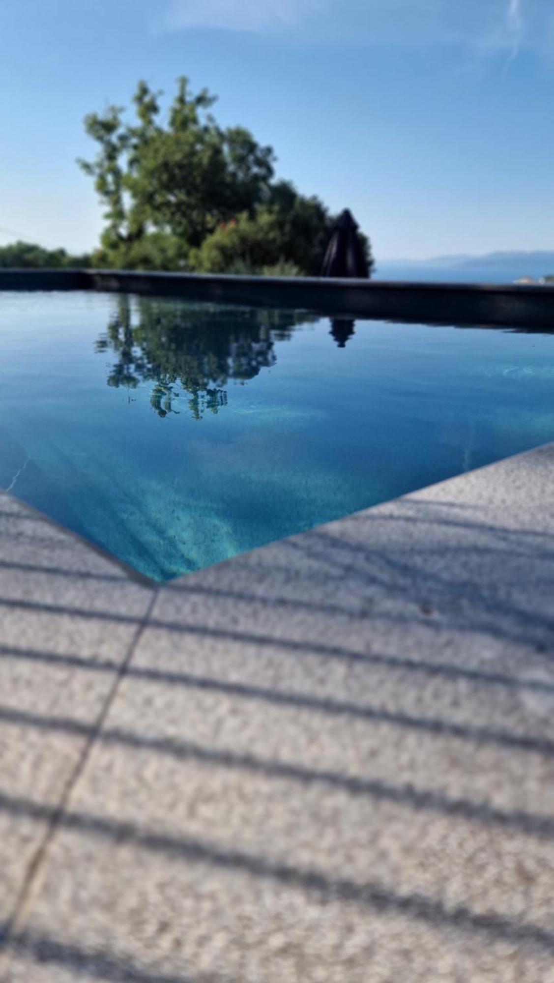 Srok Apartments With Pool Kastav Exteriör bild